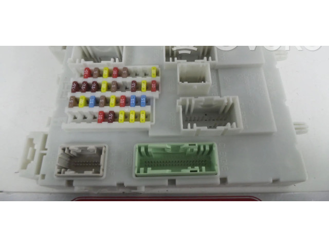 Блок предохранителей F1DT14A073DF Ford Transit - Tourneo Connect