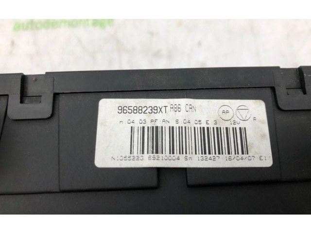 Блок управления климат-контролем 96588239XT, 96588239XT Citroen C2