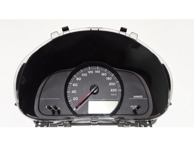 Панель приборов 838000DP50   Toyota Yaris       