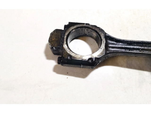 Поршень с шатуном Volkswagen Golf III