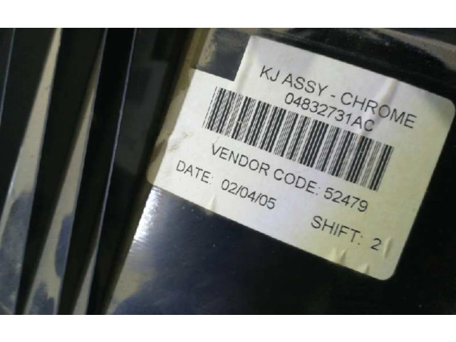 Панель приборов 04832731AC, 04832731AC   Jeep Cherokee III KJ       