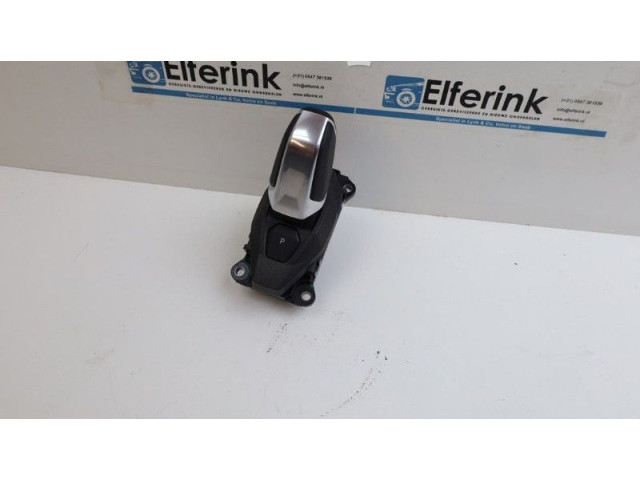 Блок предохранителей 8890977823, 8890977823 Lynk & co 01