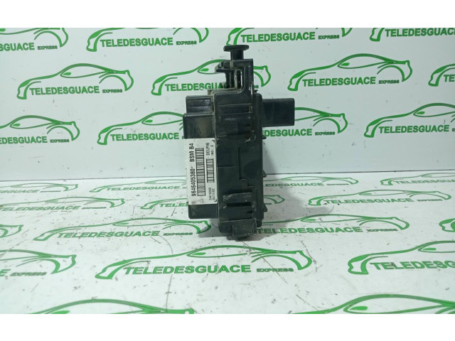 Блок предохранителей BSMB4   Peugeot 406    