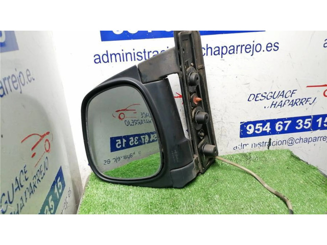 Зеркало (механическое) левое Hyundai H200 1997-2001 года