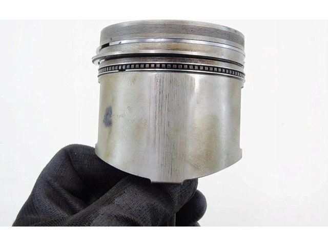 Píst 7926 Audi 100 200 5000 C2