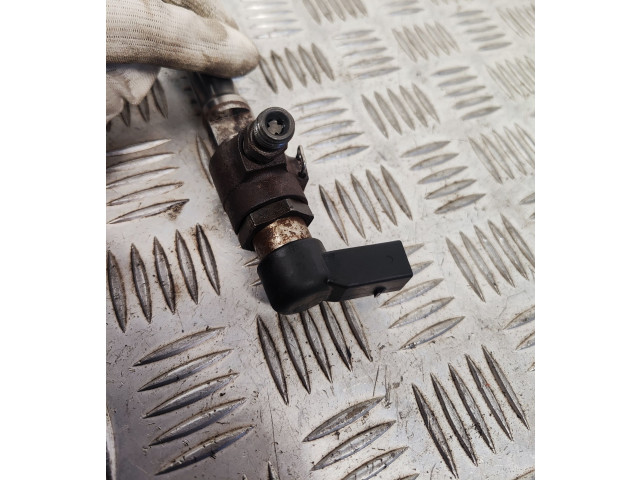 Жиклер (жиклеры) (форсунка (форсунки) 03L130277B Skoda Octavia Mk2 (1Z)