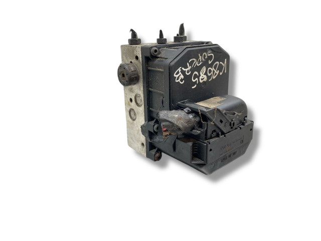 Блок АБС 0265225139, 3U0614517D Skoda Superb B5 (3U) 2001 - 2008 года