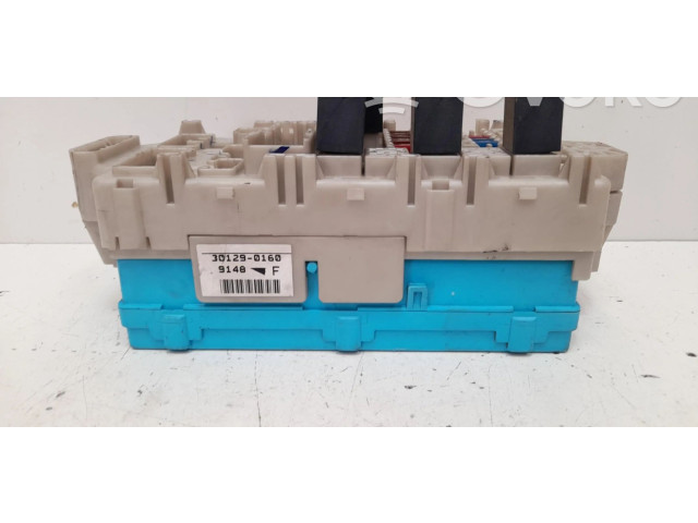 Блок предохранителей MR587875, MR587875 Mitsubishi Outlander