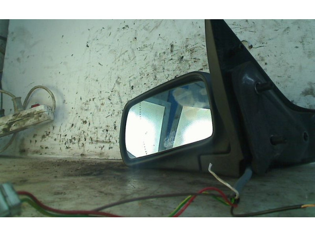 Зеркало (механическое)       Citroen Xantia   -  года   