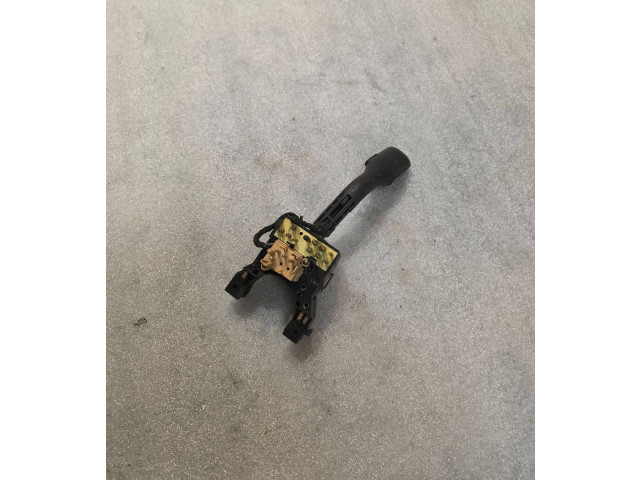 Ручка стеклоочистителей Audi A6 S6 C4 4A