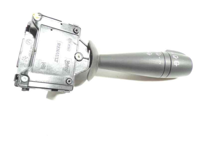 Ручка стеклоочистителей 8201168008, E1109568 Dacia Duster