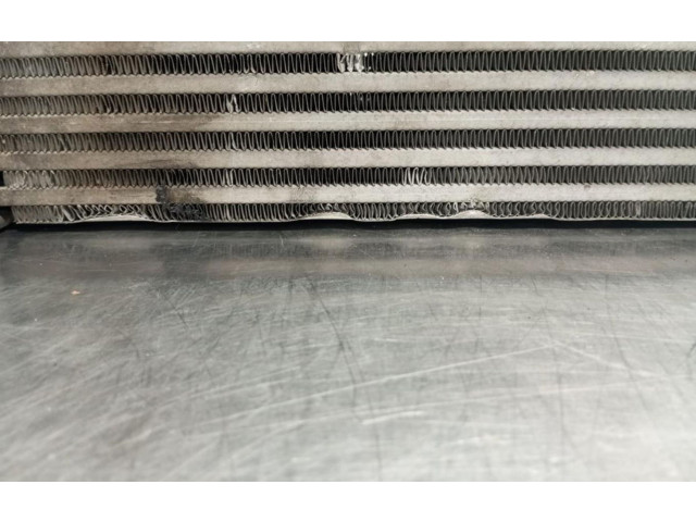 Интеркулер  13283251   Opel Meriva B 