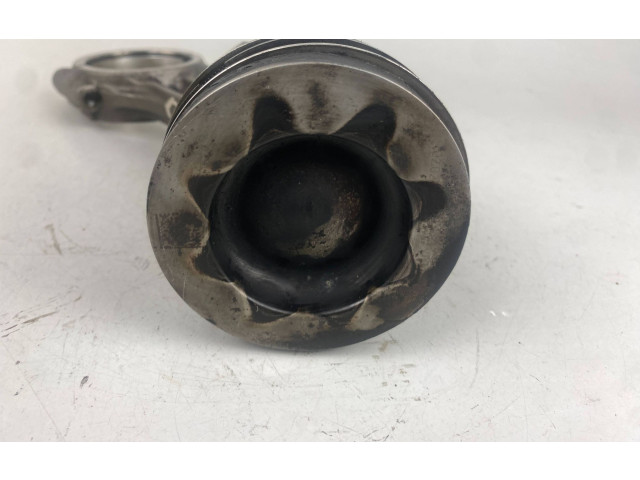 Поршень с шатуном 02604LA, 04LADE Audi A3 S3 8V