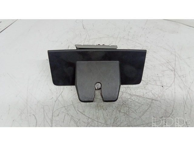 Замок задней крышки