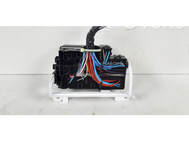 Блок предохранителей     Volvo XC90    