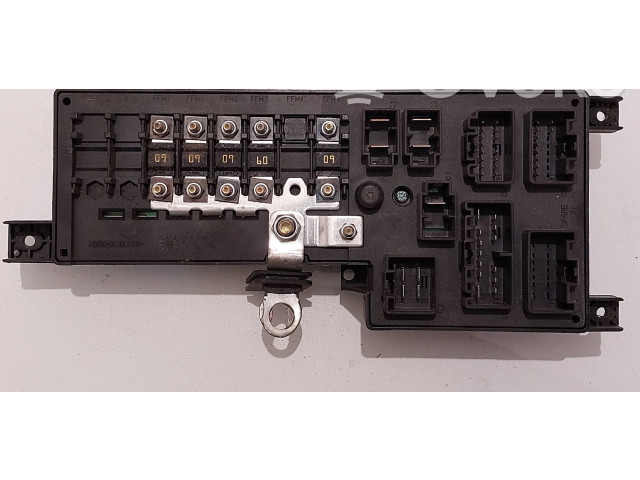 Блок предохранителей 518717004, 8637841   Volvo V70    