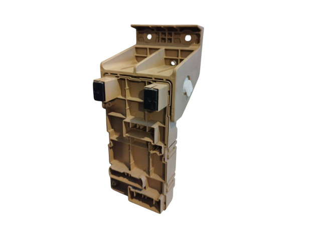 Блок предохранителей 82201FG010   Subaru Forester SH       