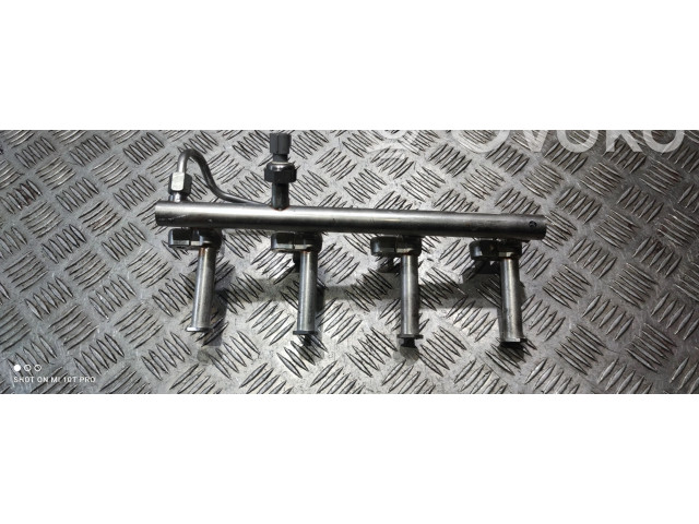 Топливная рампа P32203060   Volvo XC90  