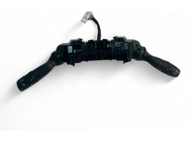 Ручка поворотов/ фонарей 17J613   Toyota RAV 4 (XA50)       