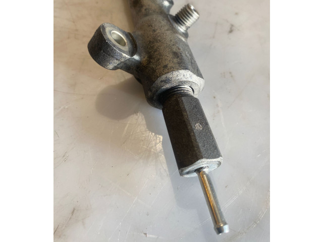 Топливная рампа 8945871010, 71010   Toyota Corolla Verso AR10  