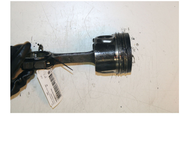 Píst    Ford Transit Custom    YLF6 