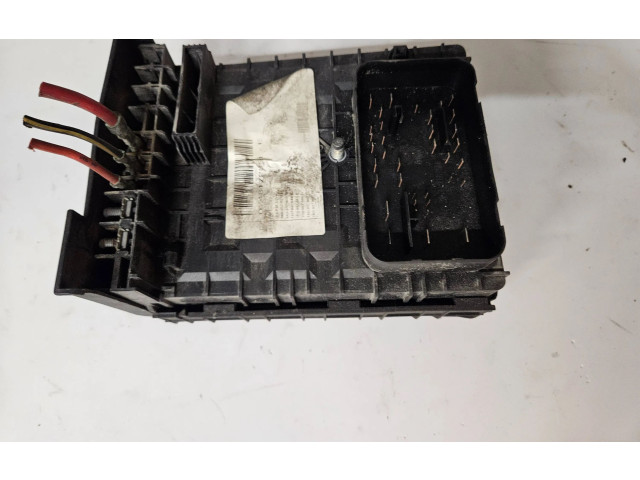 Блок предохранителей 2K1937535AD, 1k0937821d Volkswagen Caddy