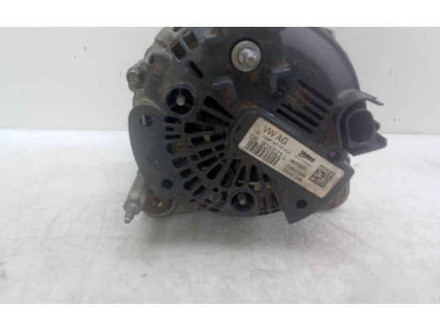 Генератор 04L903023L Audi Q3 8U