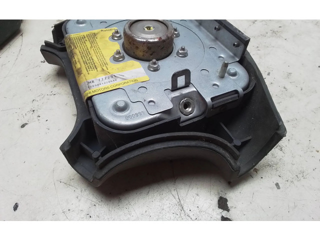 Подушка безопасности водителя 465000 Mitsubishi Carisma