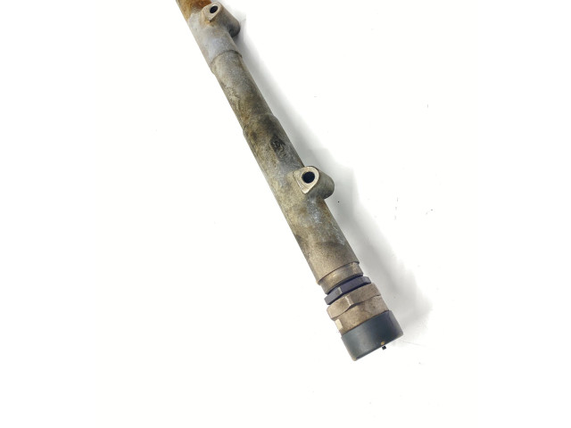 Топливная рампа 30777554, 031856L5   Volvo V70  