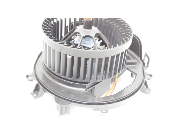 Вентилятор печки 5Q2819021B Volkswagen Golf VII