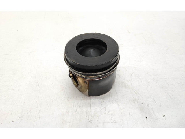 Píst 84L110 BMW 3 E90 E91 N57D30A