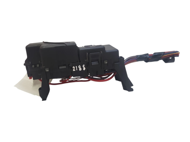 Блок предохранителей 31300188, 31300189 Volvo S60