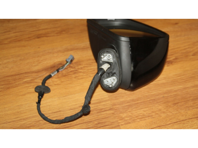 Зеркало электрическое        Volvo XC40   -  года   