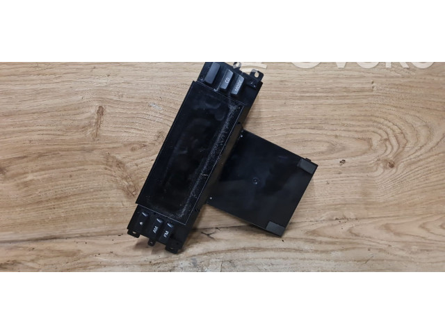 Дисплей    31268336   Volvo V70