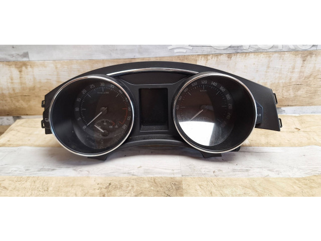 Панель приборов 3T1920841H, VD104811   Skoda Superb B6 (3T)       