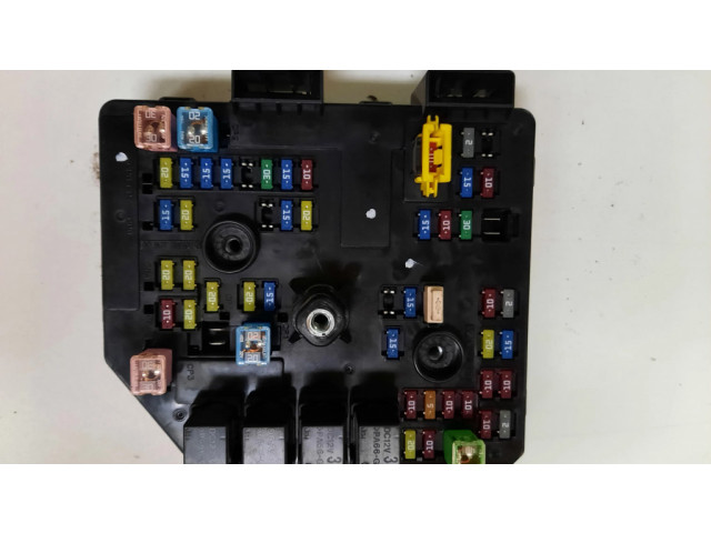 Pojistková skříňka 95903657 Chevrolet Captiva 2012