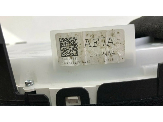 Přístrojová deska Opel Astra J 2010 13442454, F2006