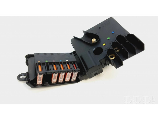 Pojistková skříňka A2115461241 Mercedes-Benz CLS C219 2005