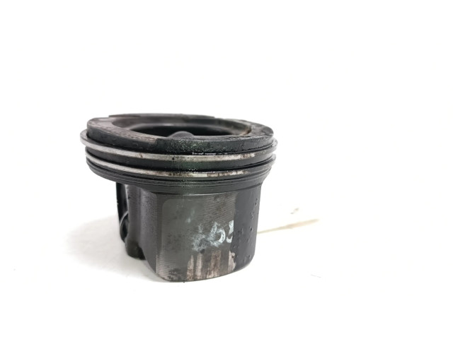  Поршень с шатуном 654.920 A6540300517  Mercedes-Benz E W213 для дизельного двигателя 2.0