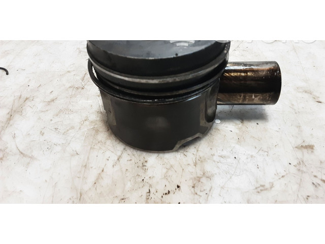 Píst 83L57 Audi Q7 4L