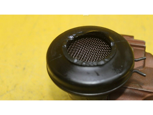 Čerpadlo oleje 077115105J Audi A8 S8 D3 4E