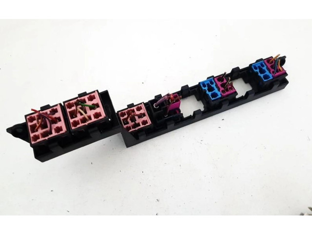 Блок предохранителей 3d1937499e Volkswagen Phaeton