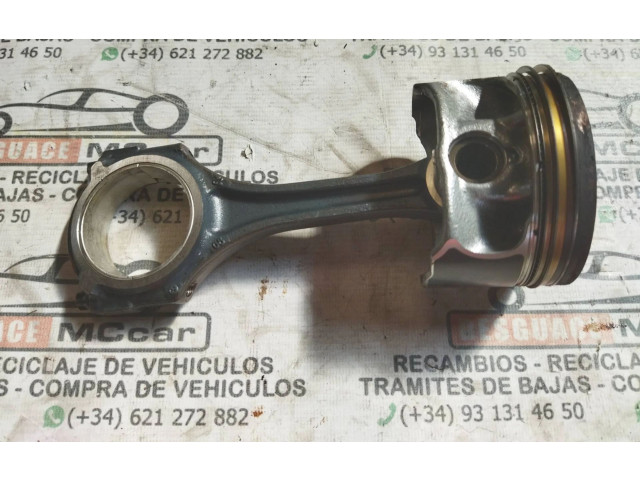 Píst A2741517 Mercedes-Benz C W203