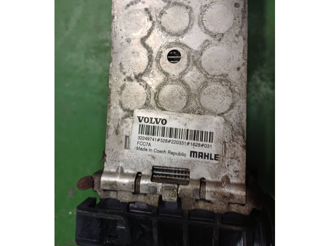 Интеркулер  32249741   Volvo XC90 