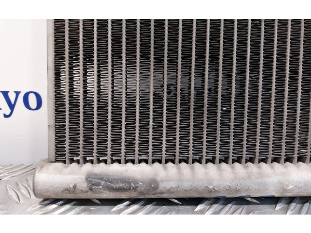 Радиатор охлаждающей жидкости     Smart ForTwo II