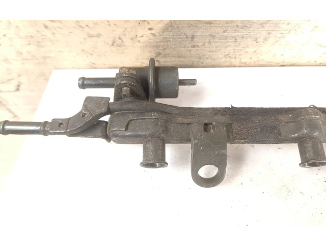 Топливная рампа 110012g80 Mazda 626