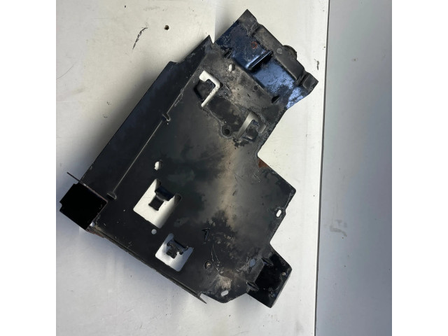 Блок управления двигателя 8200413340, 93854368   Renault Trafic II (X83)