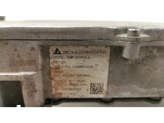 Преобразователь напряжения