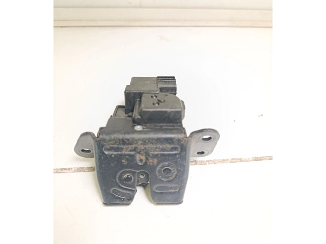 Zámek zadních dveří 812303W000   KIA Sportage 2012