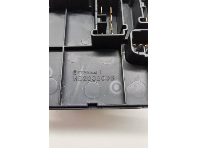 Блок предохранителей 82241SG030, 604033 Subaru Forester SJ